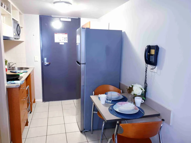 $458wk- Fully Furnished Balcony unit with River View + WiFi, Electricity & Water included