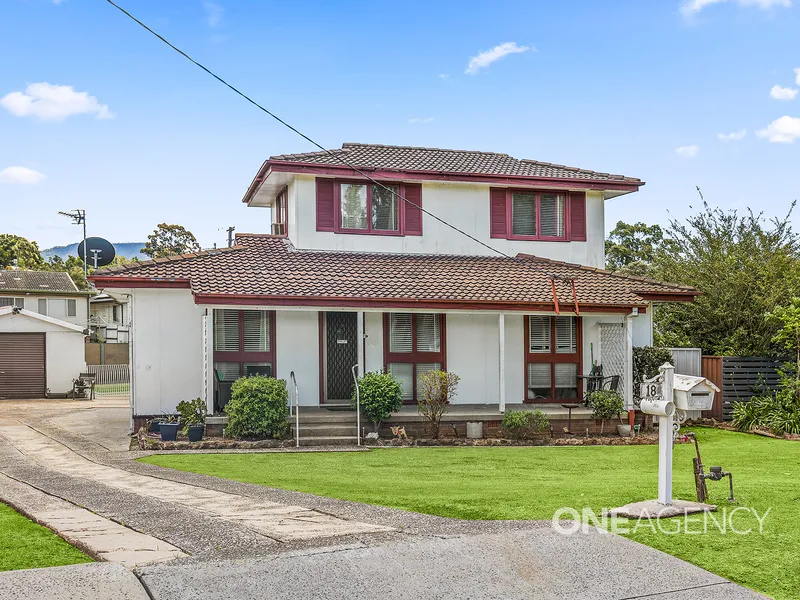 CAREFREE LIFESTYLE CLOSE TO ALL AMENITIES