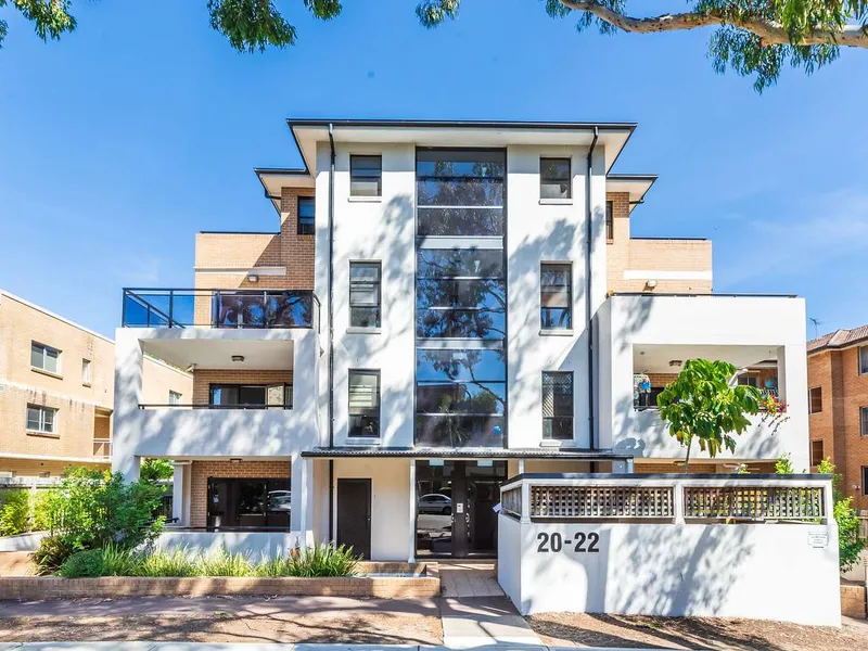 SPACIOUS TWO BEDROOM APARTMENT FOR LEASE!