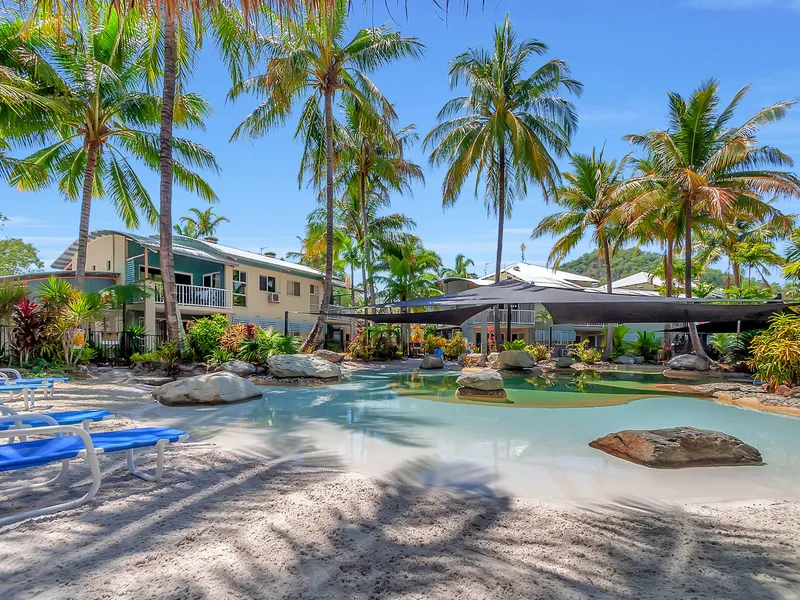 Resort Style Living & Close to Beach!