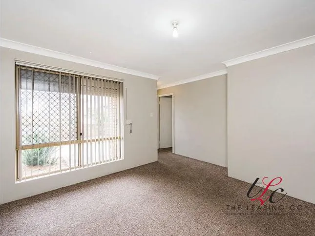 3 Bedroom Home minutes from the Beach