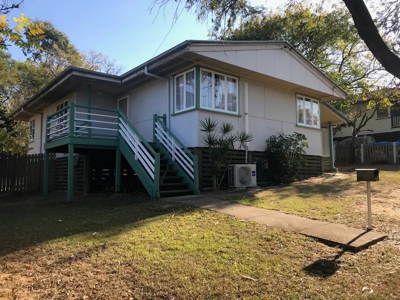 DO NOT JUDGE A BOOK BY ITS COVER   OUTSIDE NEEDS YOUR ATTENTION  BIG BLOCK 607 SQM 