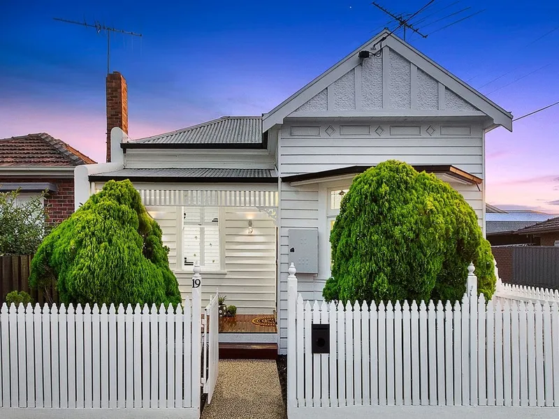 Renovated, low maintenance living!