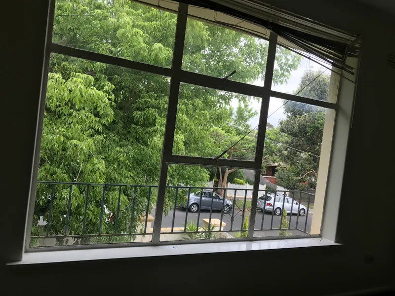 Large 2 bed  in Boutique block of 4 apartments 