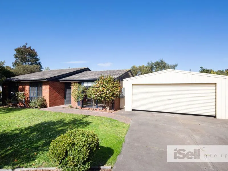 Lovely 3 bedroom home in Narre Warren