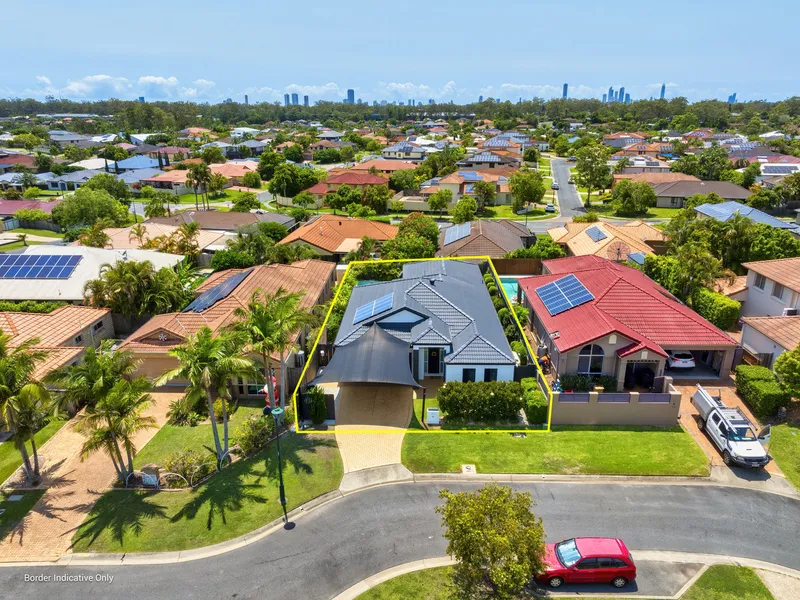 🏡 Luxurious One-Level 4 Bedroom Home in Crestwood Estate, Molendinar