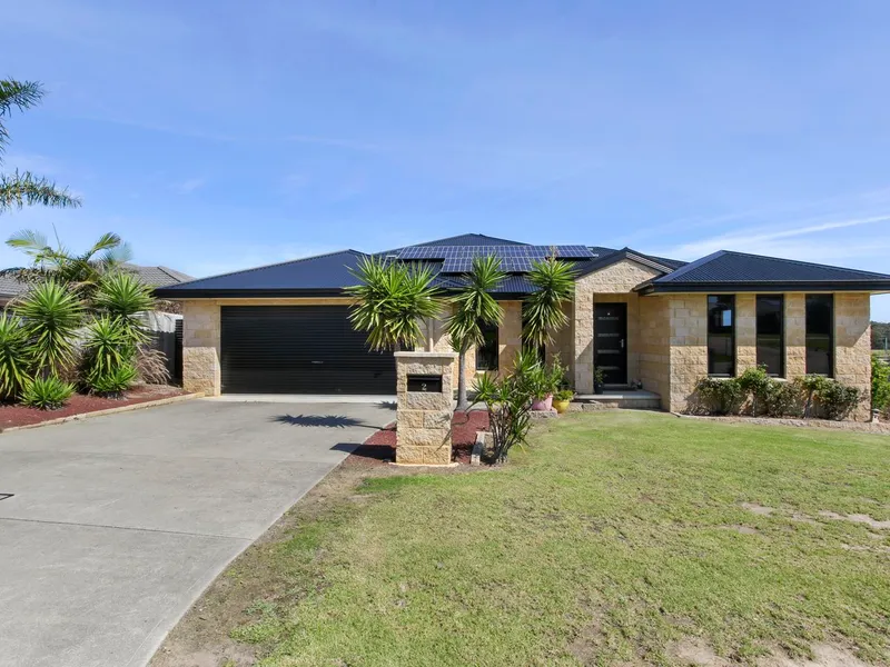 Impressive and Modern in Kalimna