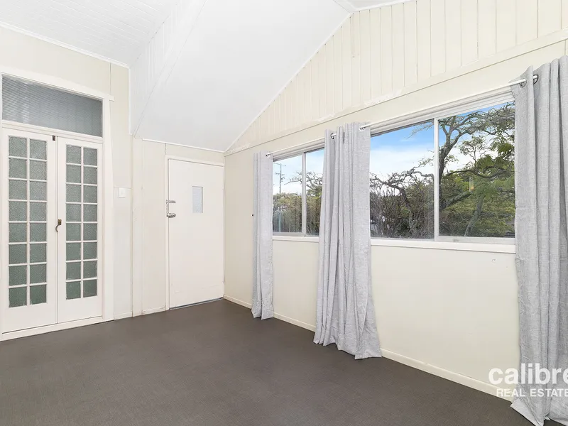 Beautiful upper level of home in the heart of Auchenflower!