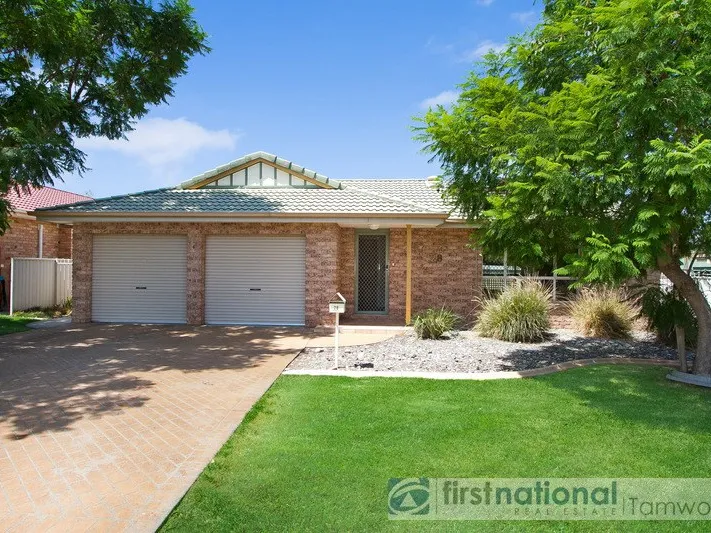 HILLVUE – Exciting Spacious Family Home.