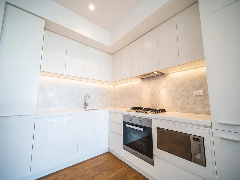 Art Series RESIDENCES [THE CHEN]- 2 bedroom 1 bathroom with on site parking (furnishing optional)