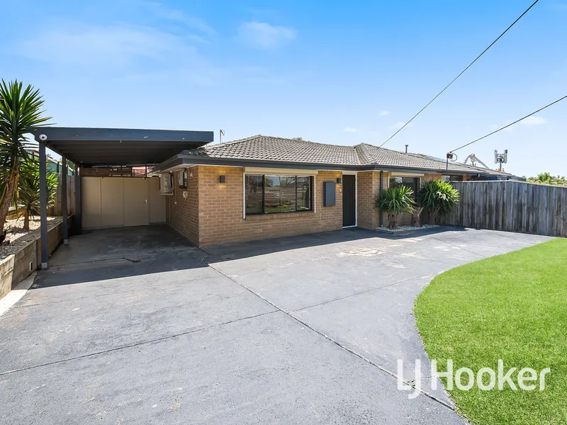 Renovated Entertainer with Prime Convenience