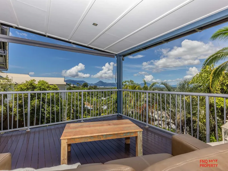 Enviable Location With Sparkling Views!