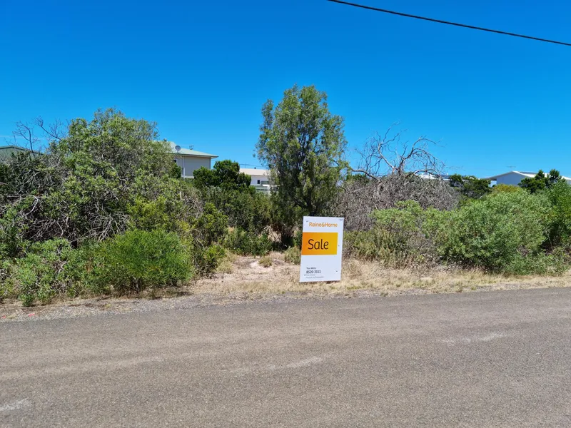 945m2 Allotment at the beach