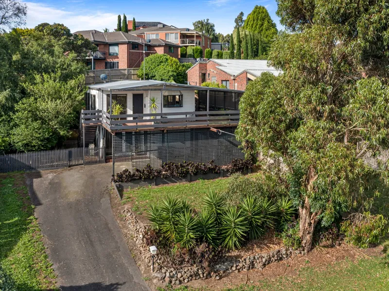 Stunning 3-Bedroom Home with Panoramic Views