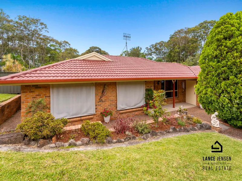 Single level brick home