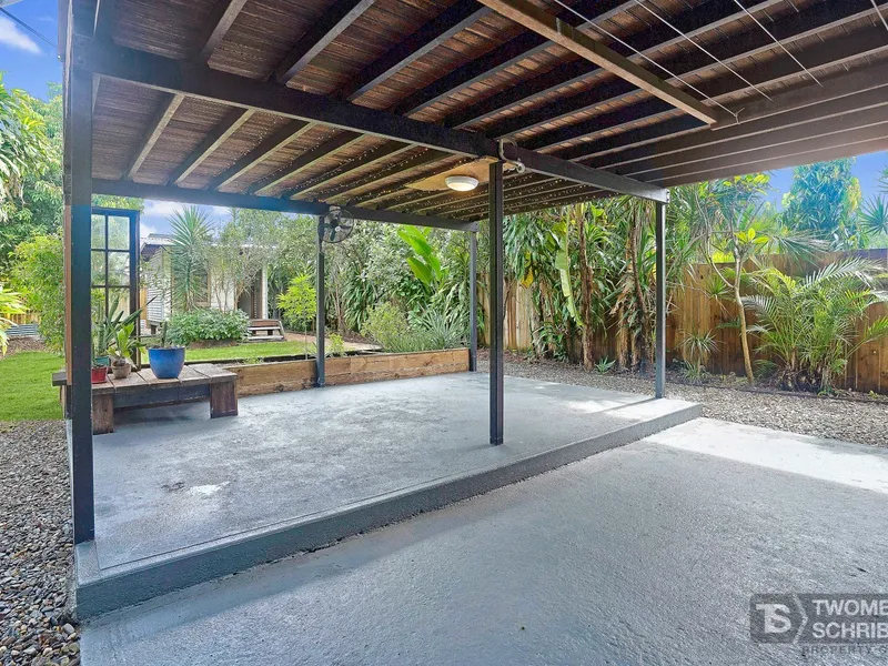 Tropical Queensland Lifestyle in Charming Queenslander