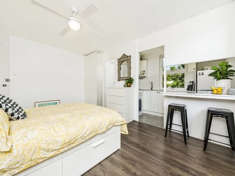 Renovated Studio Apartment in Prized Lifestyle Address