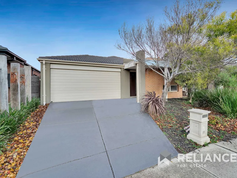 Spacious single storey four bedroom home in the Alamanda Estate.