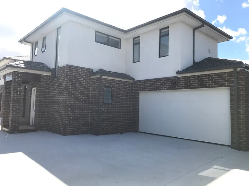 Brand New 3Bedrooms Townhouse - Lynbrook 