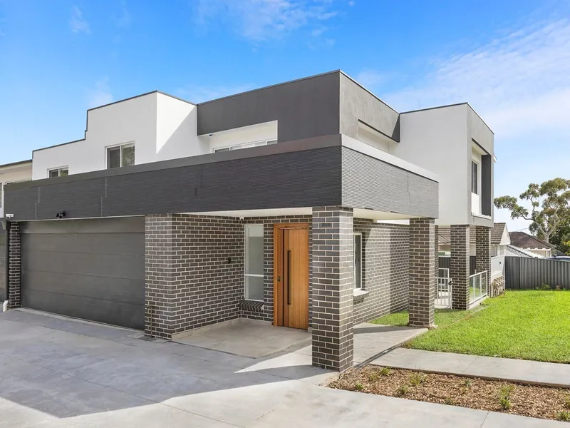 ELEGANT, LUXURIOUS & CENTRAL