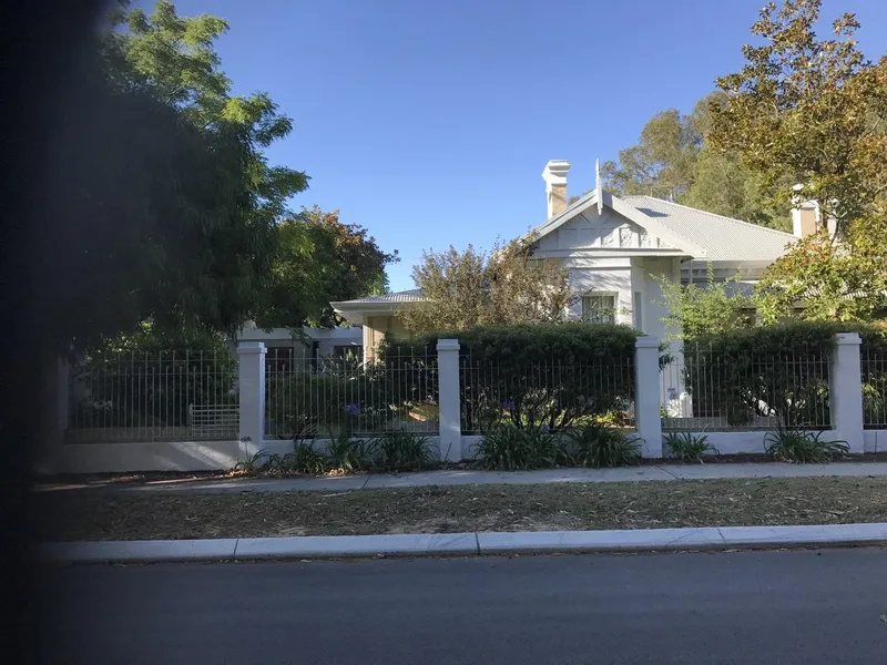 Bright north facing property with park view