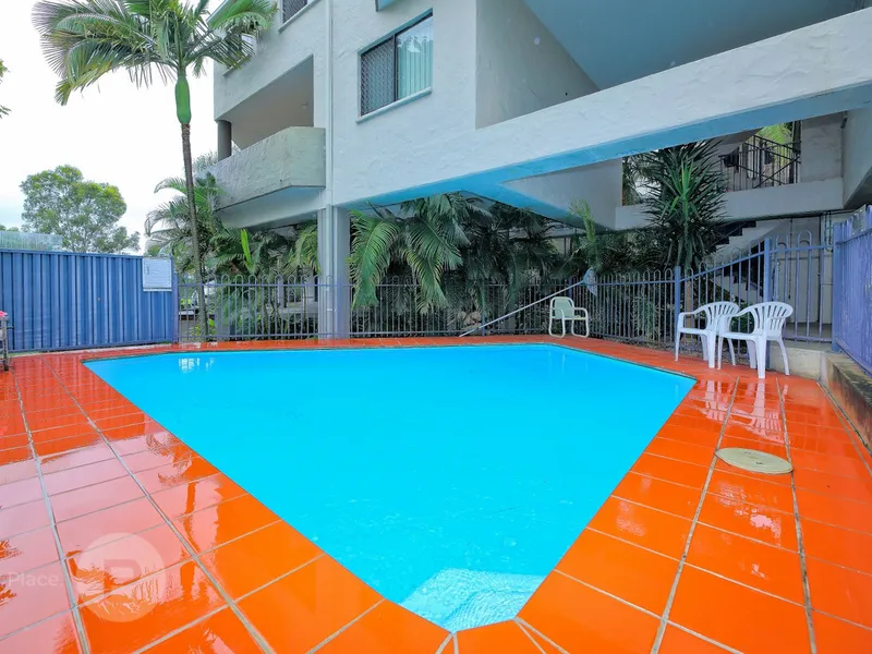 CENTRALLY LOCATED & CONVENIENT! - AIR CON - POOL