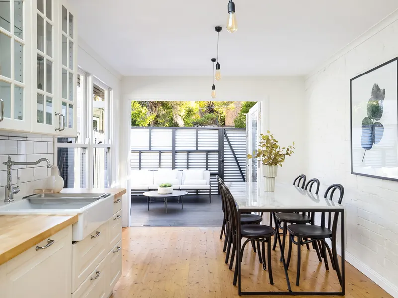 Elegant Victorian terrace in cultural hotspot