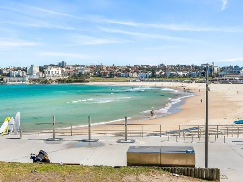 PARTLY FURNISHED STUDIO APARTMENT ACROSS FROM BONDI BEACH