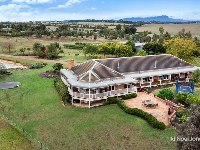 A Slice Of Country Heaven On 5 Acres