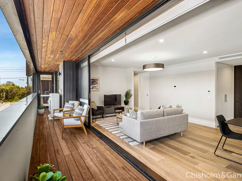 Headline Luxury living on Elwood's Golden Mile