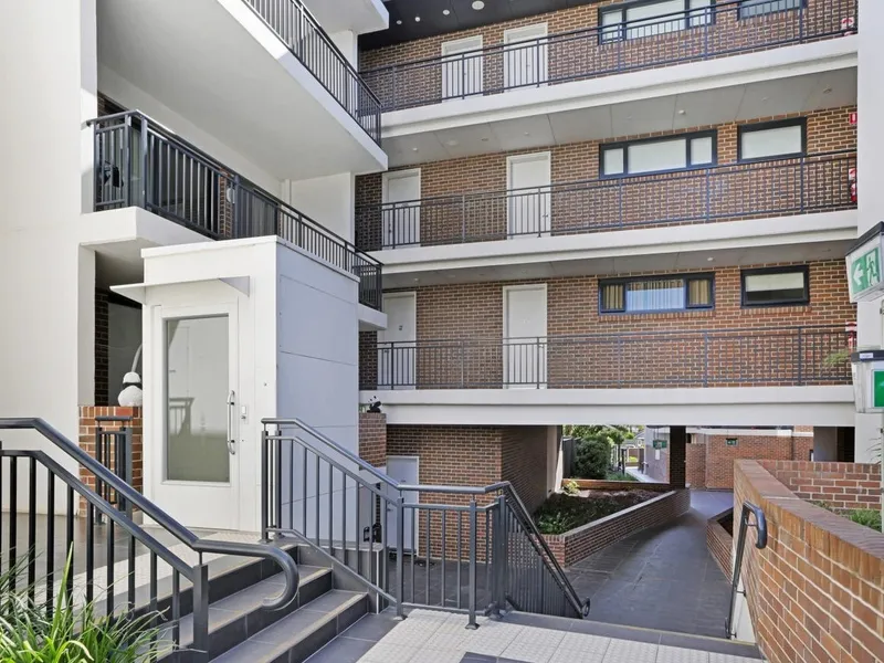 2 Bed Room Modern Appt for Rent heart of Lakemba. Don't miss out.