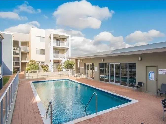 Easy-care modern convenience