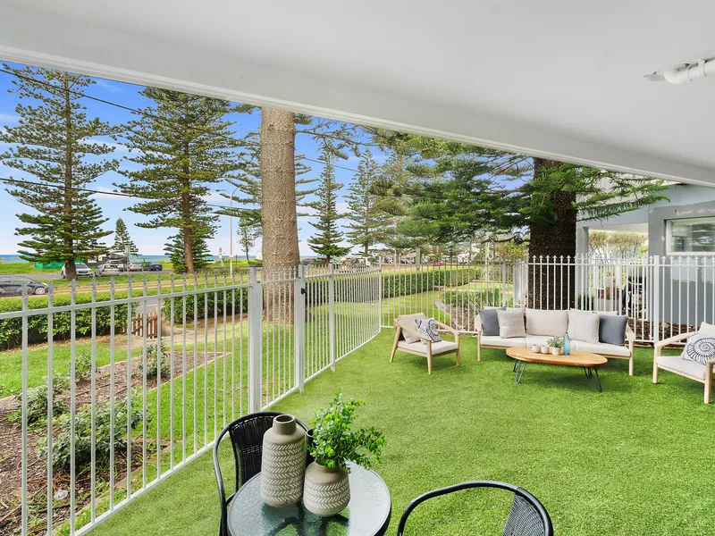 Coastal lifestyle haven steps to Collaroy Beach