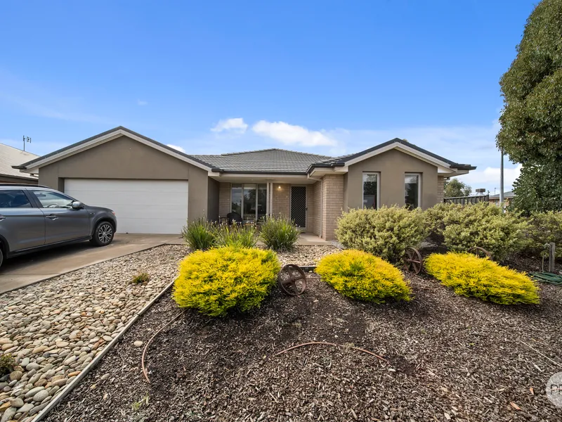 Large Family Home On Great Corner Allotment 