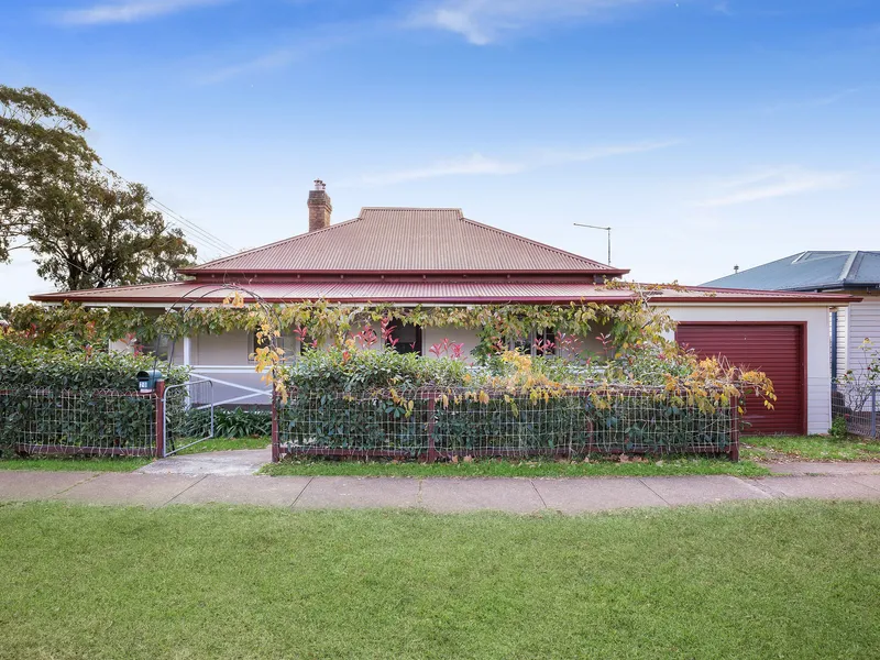 Charming Central Cottage