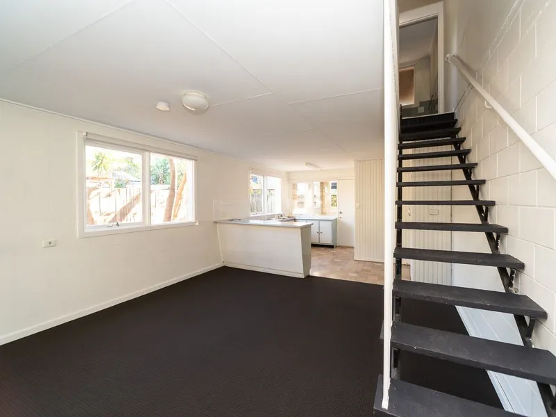 SURFERS PARADISE GEM! AVAILABLE NOW