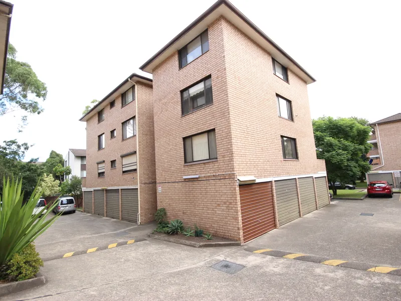 Must Be Sold Yesterday