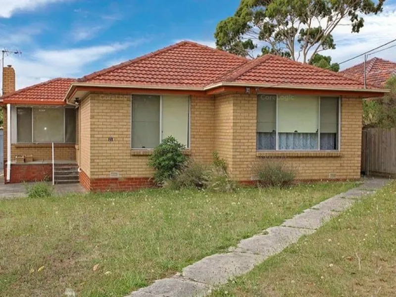 Three bedroom family home in Blackburn North