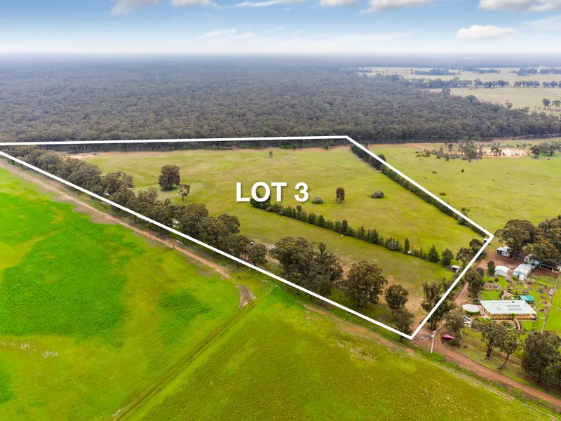 ACREAGE WITH DAM JUST MINUTES FROM GOORNONG & HUNTLY