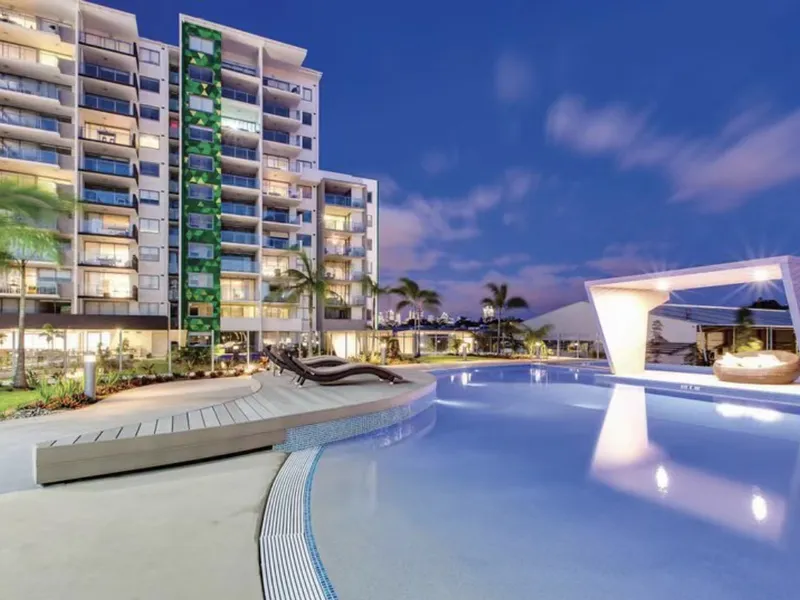 THIS COMPLEX IS EVERYTHING YOU NEED AND MORE !