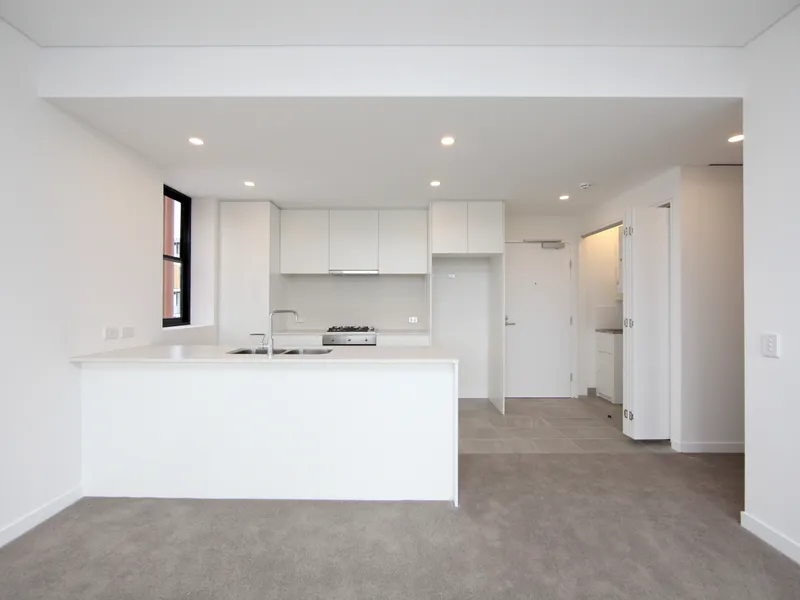 Exclusive 2 beds with 2 parking unit in Botany's best building. Available NOW!