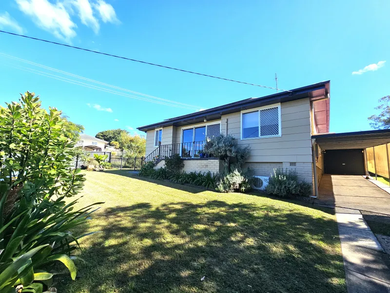 CHARMING 3 BEDROOM HOUSE