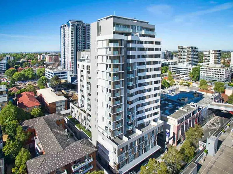 City View Spacious Apartment next to Shopping Center