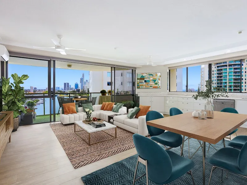 North Facing Breathtaking Main River Views to the Surfers Paradise Skyline and the Ocean!