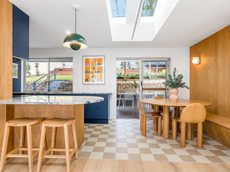 WHEN RETRO MEETS CONTEMPORARY LIVING, YOU GET THIS STUNNING HOME