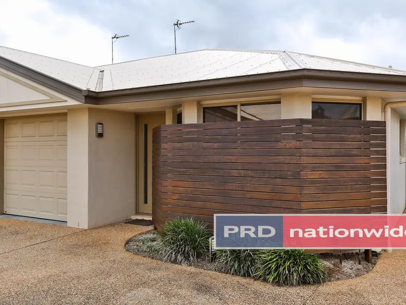 Private 2 bedroom unit in a gated community, lawns done for you Maintenance free!!