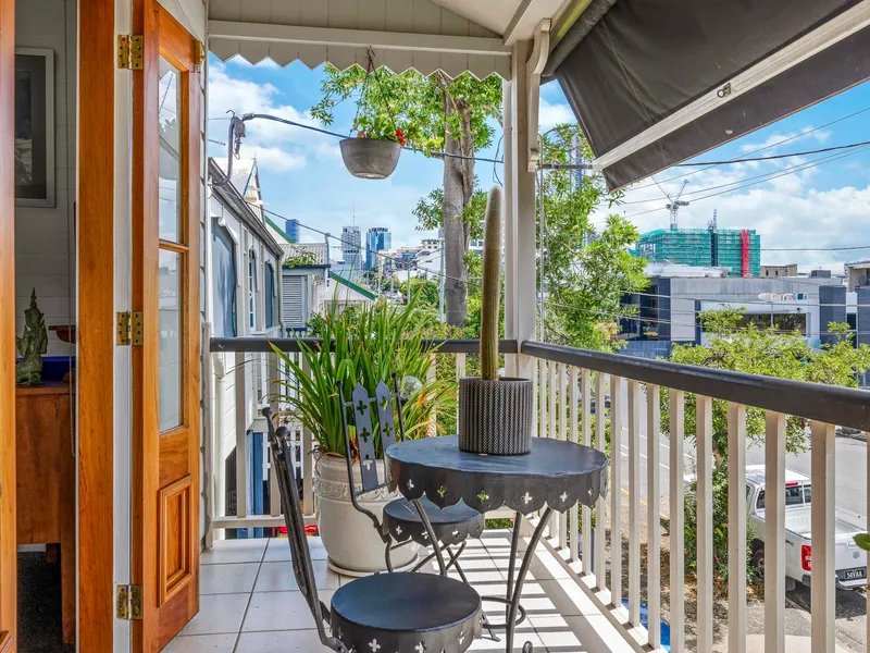Cracking Fortitude Valley Cottage For Sale!