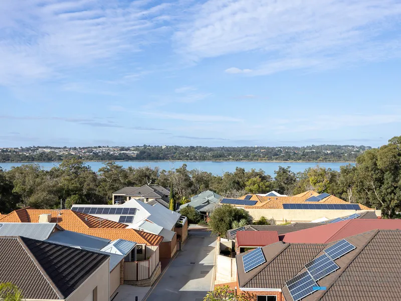 Stunning Lake Views