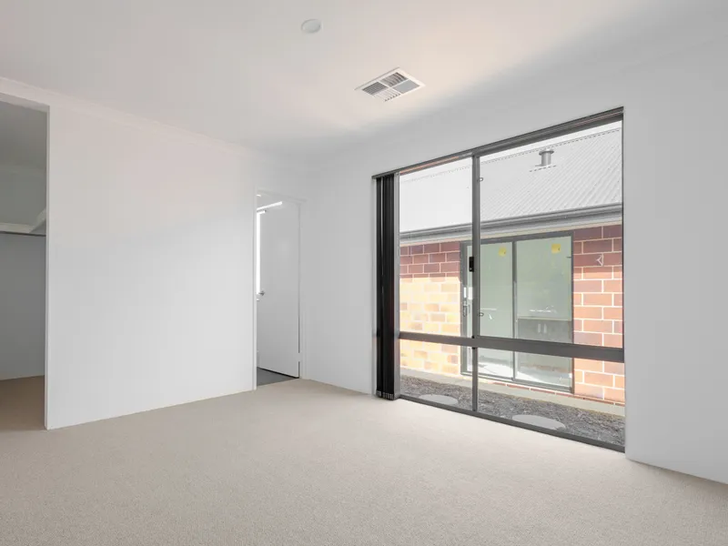 Stunning rental opportunity in the heart of Anketell!!!