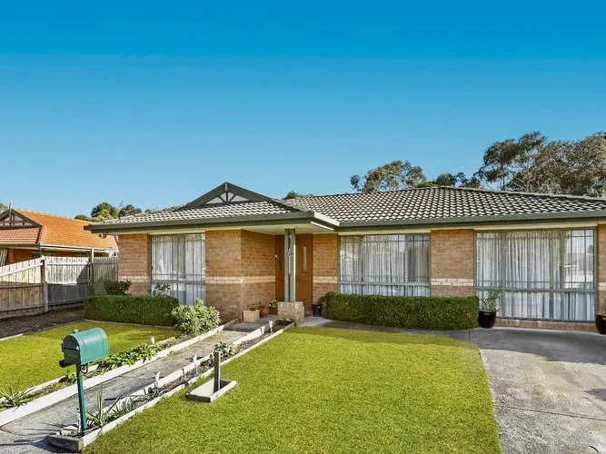 Large Family Home Close To All Amenities